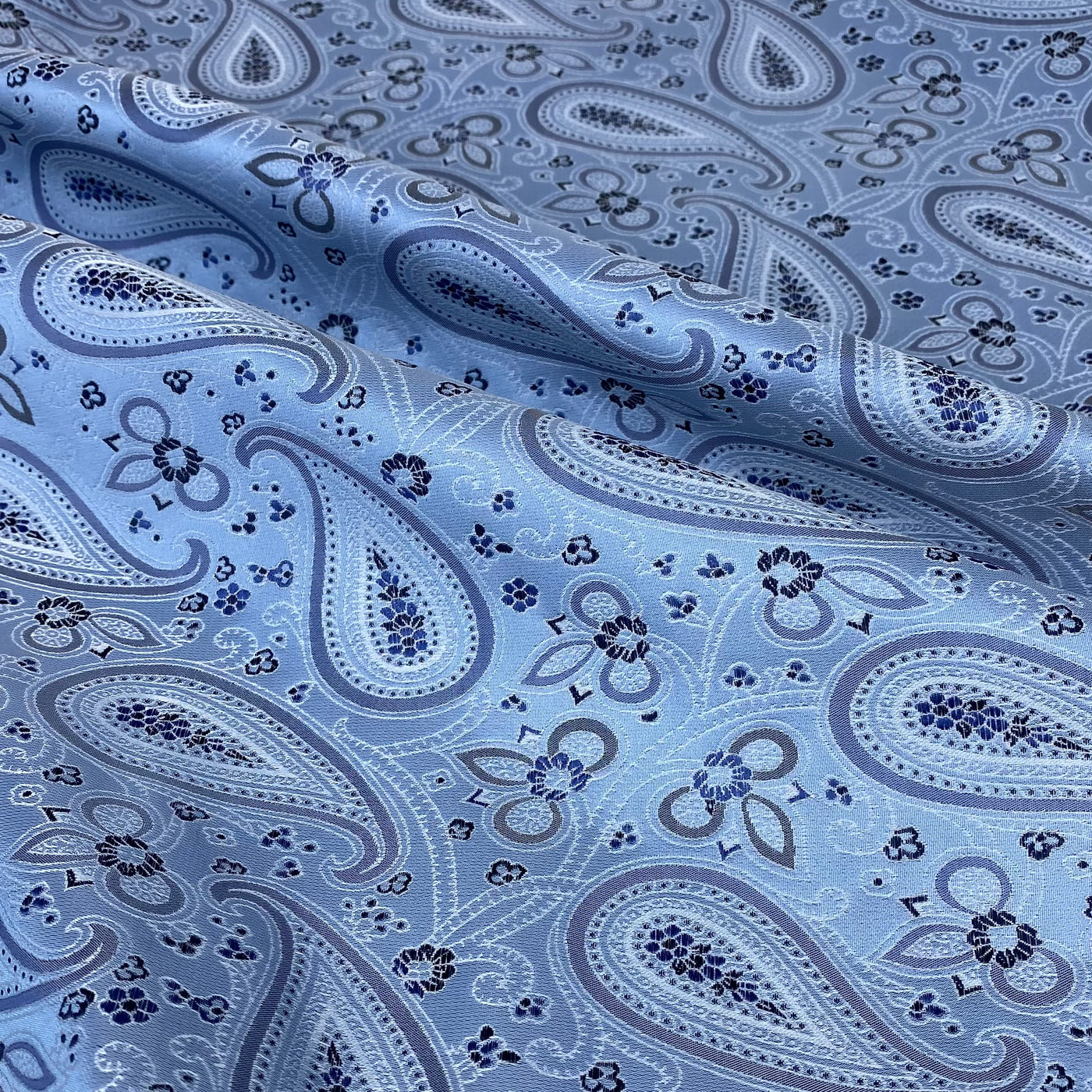 Paisley Silk/Polyester Jacquard Remnant - Blue