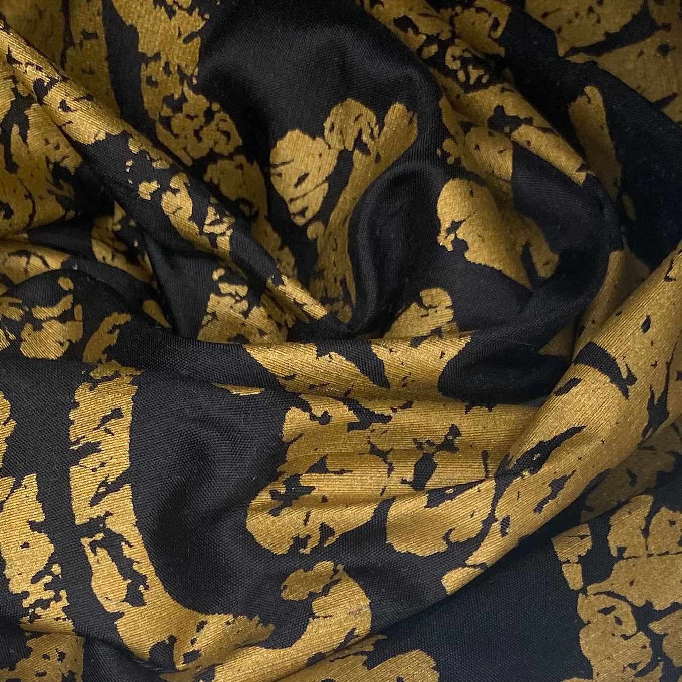 Damask Silk Shantung - Black/Gold